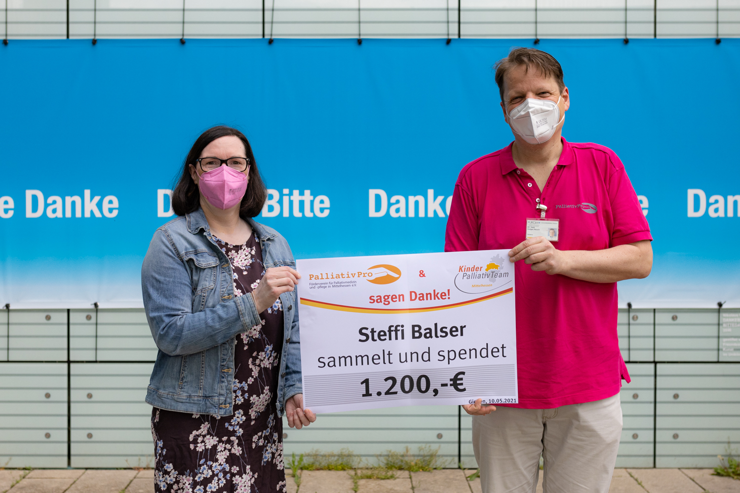 Steffi Balser Salon Claus Nidda spendet an PalliativPro